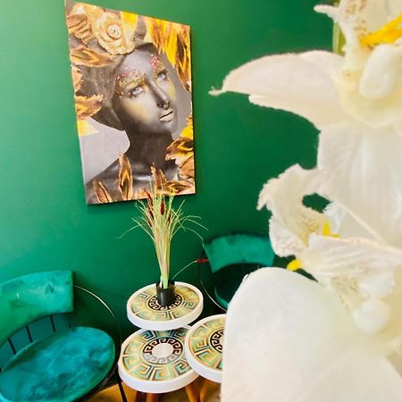 8 Fully Equipped Studio Shared Apt W Terrace Margareten Виена Екстериор снимка