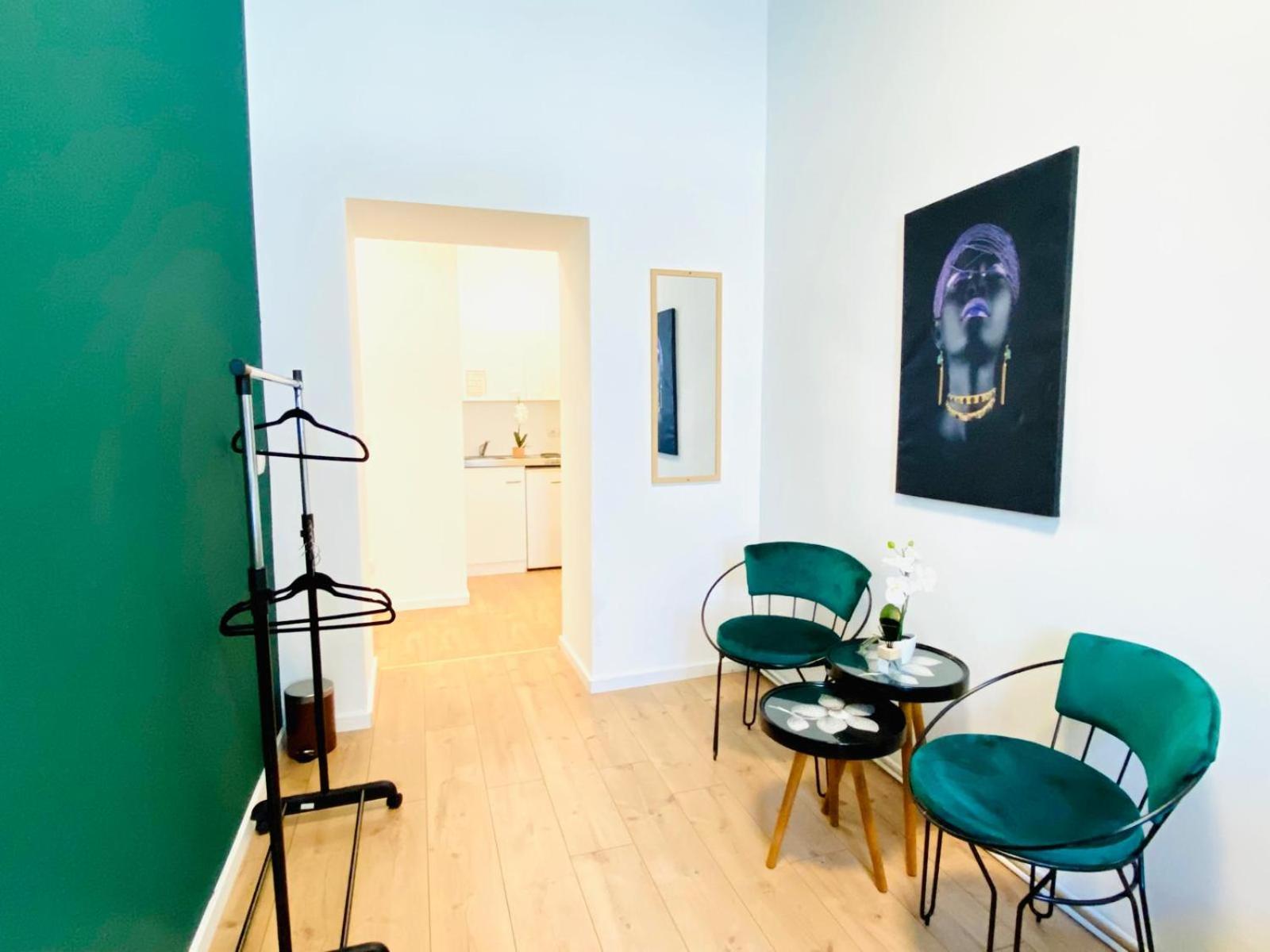 8 Fully Equipped Studio Shared Apt W Terrace Margareten Виена Екстериор снимка